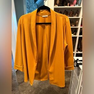 Women’s lightweight blazer